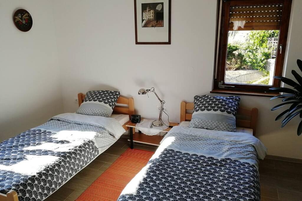 Appartamento Zrm Center Idrija Esterno foto